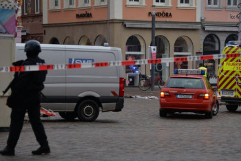 Фотография к новости: Четыре человека погибли в результате наезда авто на толпу в Германии