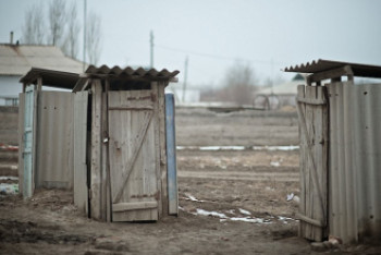 Фотография к новости: Проблему уличных туалетов устранили в Жамбылской области