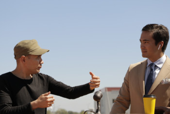 Фотография к новости: Адильхан Ержанов снял фильм о маленькой нелегальной мигрантке