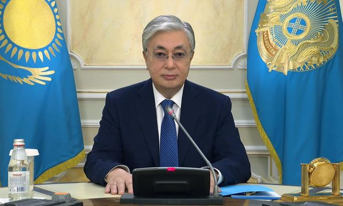 Токаев наградил имамов Казахстана