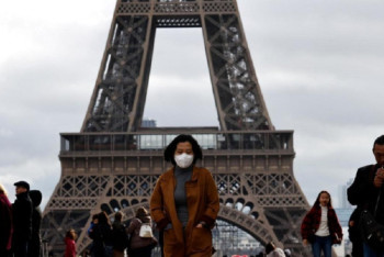 Фотография к новости: Комендантский час введут во Франции