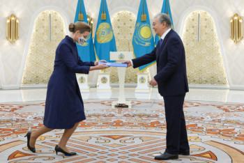 Фотография к новости: Токаев принял верительные грамоты у послов ряда стран