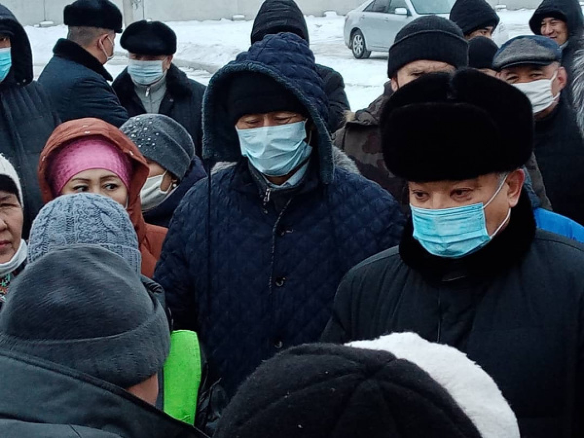 Работники автобусного парка Семея забастовали из-за невыплаты зарплаты