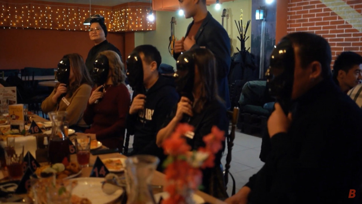 скриншот с выпуска проекта &quot;Наши люди&quot;