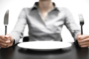 Фотография к новости: Фейк о "голоде невакцинированных" распространяют в Казахстане