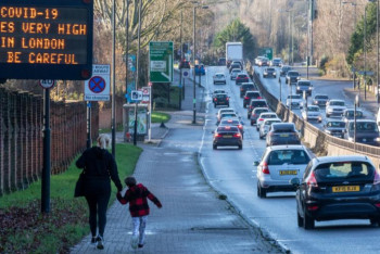 Фотография к новости: Британцы принялись массово сбегать из Лондона из-за локдауна