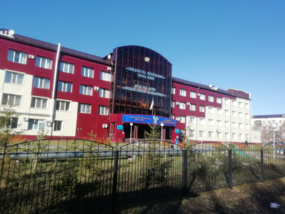 автора