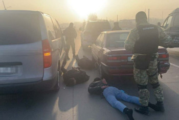 Фотография к новости: Сейф с деньгами украли со склада косметики в Алматы