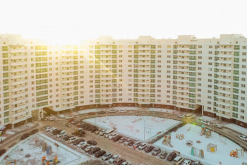 Фотография к новости: Обманутые дольщики дома-долгостроя в Нур-Султане дождались новоселья