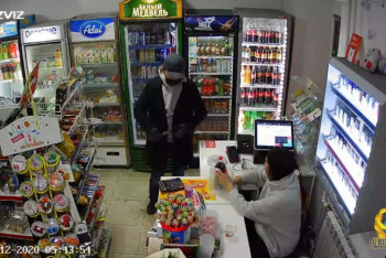 Фотография к новости: Иностранец с ножом совершил дерзкий налет на магазины в Алматы