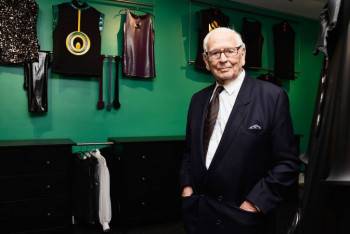 Фотография к новости: Умер французский модельер Пьер Карден