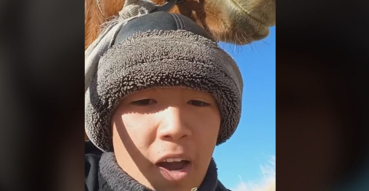 На 15-летнего пастуха из Жамбылской области подписались миллионы в TikTok