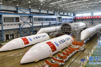 Фотография к новости: Самый мощный твердотопливный ракетный двигатель испытали в Китае