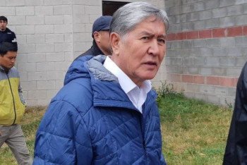 Фотография к новости: Экс-главу Кыргызстана Алмазбека Атамбаева перевели в колонию