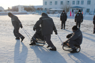 Фотография к новости: Гонки на санках среди заключенных состоялись в Карагандинской области