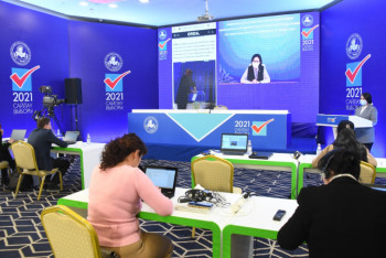 Фотография к новости: Информацию о вбросе бюллетеней опровергла избирательная комиссия в Алматы