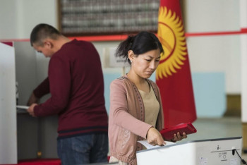 Фотография к новости: Почему выборы президента в Кыргызстане проходят при низкой явке избирателей — мнение политологов