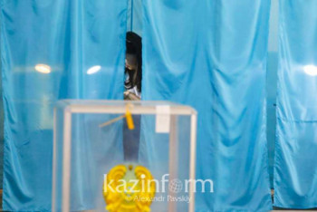 Фотография к новости: "Решил хайпануть" – эксперт развеял миф о стирающихся чернилах в кабинке на выборах