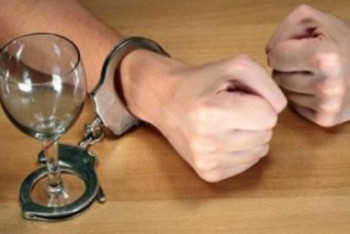 Фотография к новости: В мороз на балконе закрыли родственники пьяного павлодарца