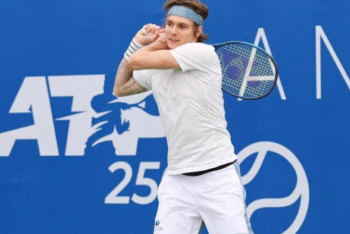 Фотография к новости: Травма не позволила Бублику доиграть финал ATP 250 Antalya Open