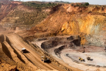 Фотография к новости: Рабочие золоторудного месторождения в Актюбинской области требовали повышения зарплаты