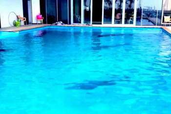 Фотография к новости: Тело девушки обнаружено на дне бассейна в спорткомплексе Нур-Султана