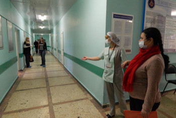 Фотография к новости: О мерах по оказанию медпомощи с учетом роста КВИ рассказали в Минздраве РК