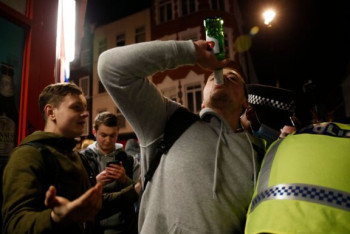 Фотография к новости: Британец пошел праздновать выздоровление от рака, подрался и умер