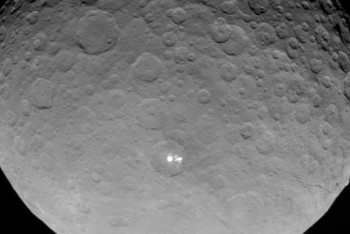 Фотография к новости: Ученый предложил колонизировать спутник Цереры