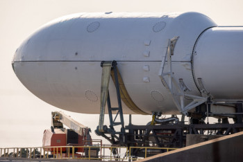 Фотография к новости: SpaceX запустит рекордное количество спутников ракетой Falcon 9