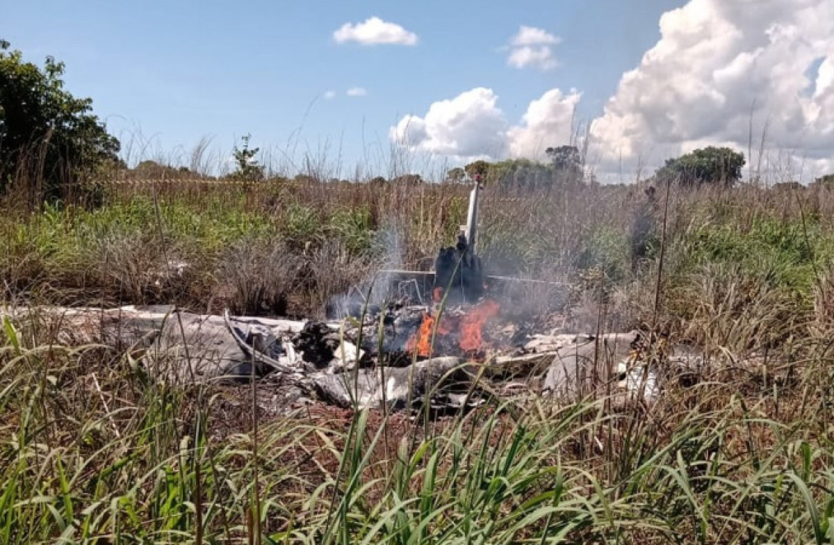 Самолет с футболистами разбился в Бразилии