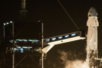 Фотография к новости: SpaceX запустила ракету с рекордным числом спутников