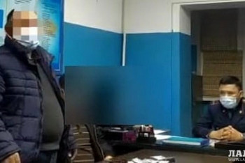 Фотография к новости: Мужчина уснул на улице с пятью миллионами тенге в Актау