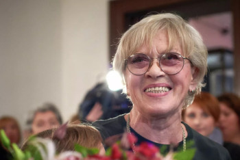 Фотография к новости: Заболевшую коронавирусом Алису Фрейндлих перевели из реанимации, ей лучше