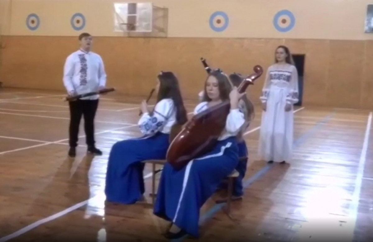 Фанаты Димаша спели "Самалтау" на украинском языке