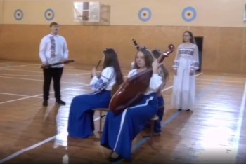 Фотография к новости: Фанаты Димаша спели "Самалтау" на украинском языке