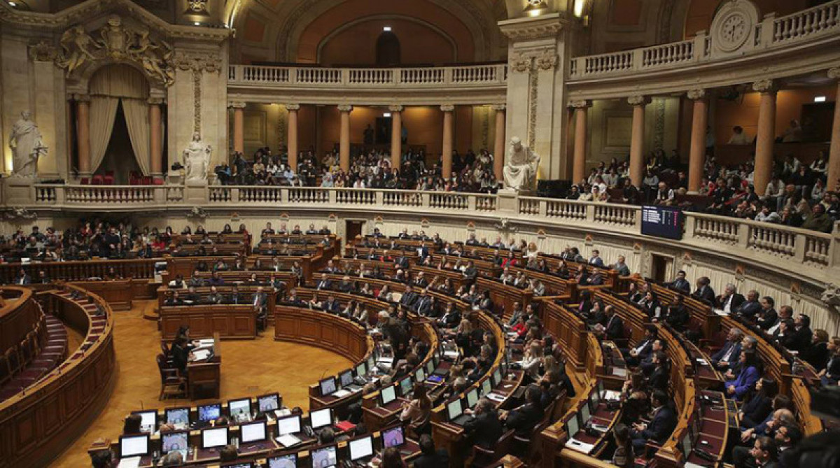 Парламент Португалии одобрил закон о легализации эвтаназии