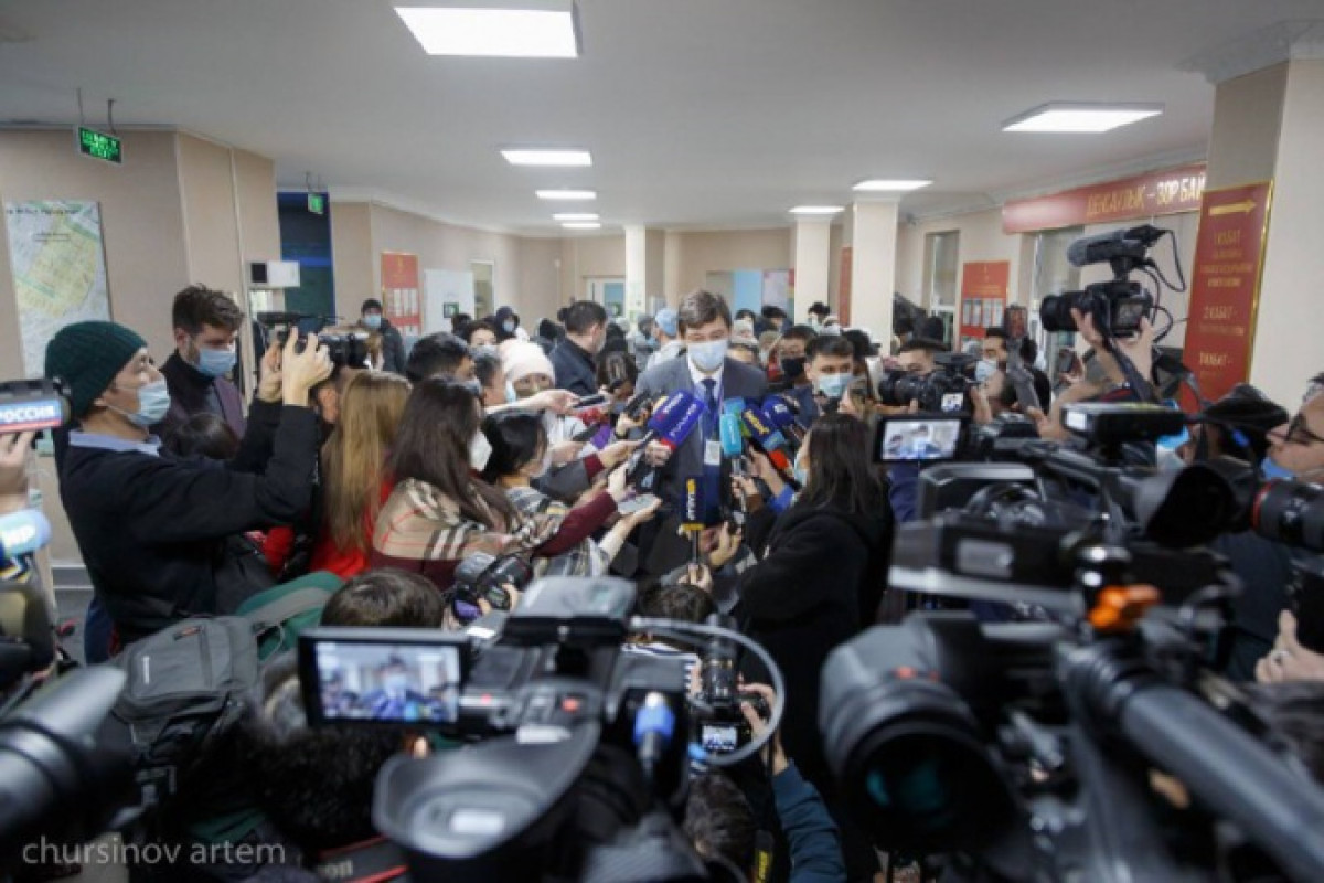 Накажут ли кого-то за скопление людей на вакцинации руководства Минздрава - Тимур Муратов