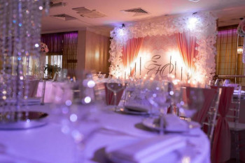 Фотография к новости: Пышный свадебный той прервали полисмены в Нур-Султане