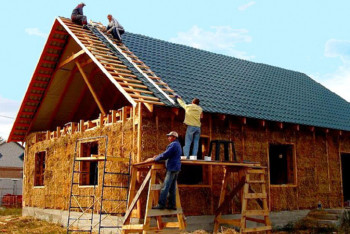 Фотография к новости: Озвучен алгоритм снятия пенсионки на покупку участка и строительство дома