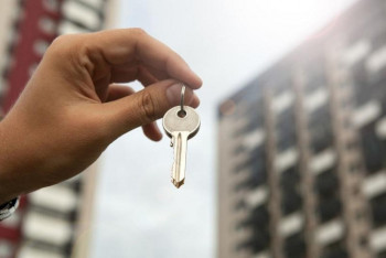 Ростом цен на рынке жилья возмутился депутат