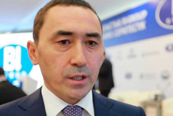 Фотография к новости: "Яблоки нужно сравнивать с яблоками" - Рахимбаев о "хищениях" при строительстве больниц