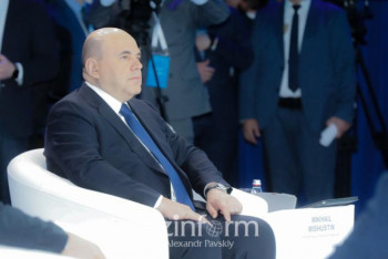 Мишустин презентовал в Казахстане платформу "Путешествую без COVID-19"