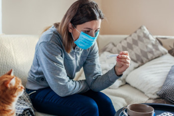 Фотография к новости: Пять признаков незаметно перенесенного коронавируса назвали врачи