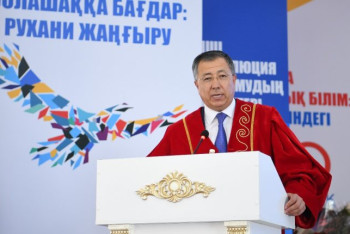 Фотография к новости: "Жаке, вы мне друг, но истина дороже". Чем известен новый ректор КазНУ Жансеит Туймебаев