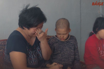 Фотография к новости: "Муж меня бросил из-за сына-инвалида, не мог даже на него смотреть" – как героизм матери-одиночки спасает семью