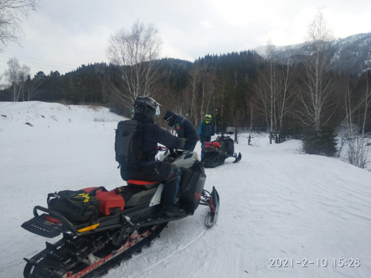 Турист погиб при сходе лавины в Восточном Казахстане