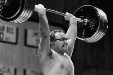 Фотография к новости: Умер легенда тяжелой атлетики, олимпийский чемпион Юрий Власов