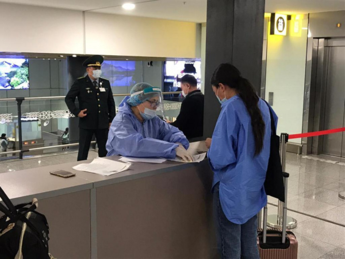 Более 550 пассажиров отправили на карантин из аэропортов Нур-Султана и Алматы