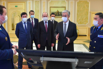 Фотография к новости: Токаев напомнил прокурорам о концепции "слышащего государства"